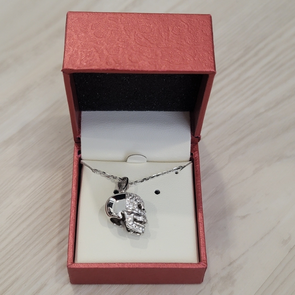 NEW Skull Bones Cubic Zirconia  Necklace in Sterling Silver - Picture 9 of 16